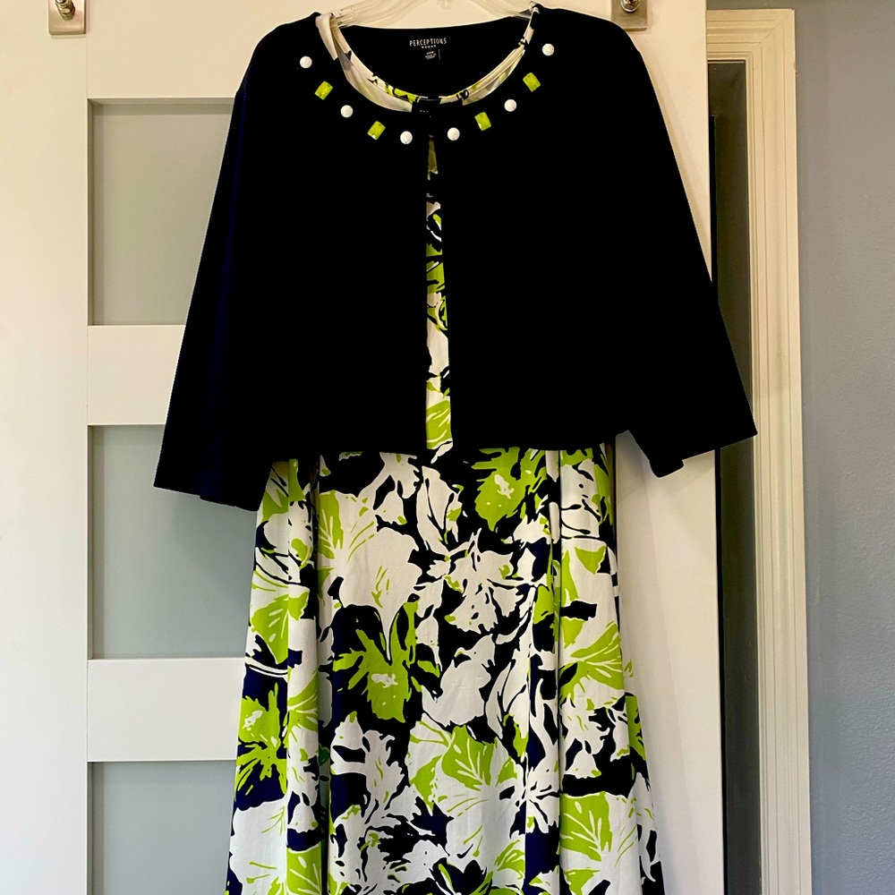Gently Used Plus Sized 20W Perceptions Woman Sleeveless Dress w/Jacket